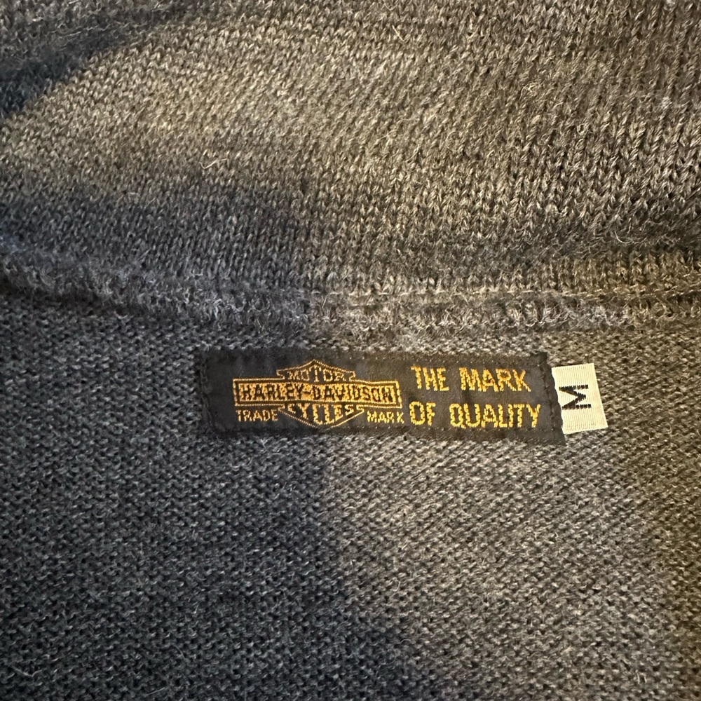 Harley-Davidson Gray Cardigan Sweater with Knitted Texture